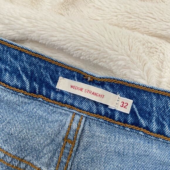 Levi’s Wedgie Straight premium denim jeans - Picture 6 of 12